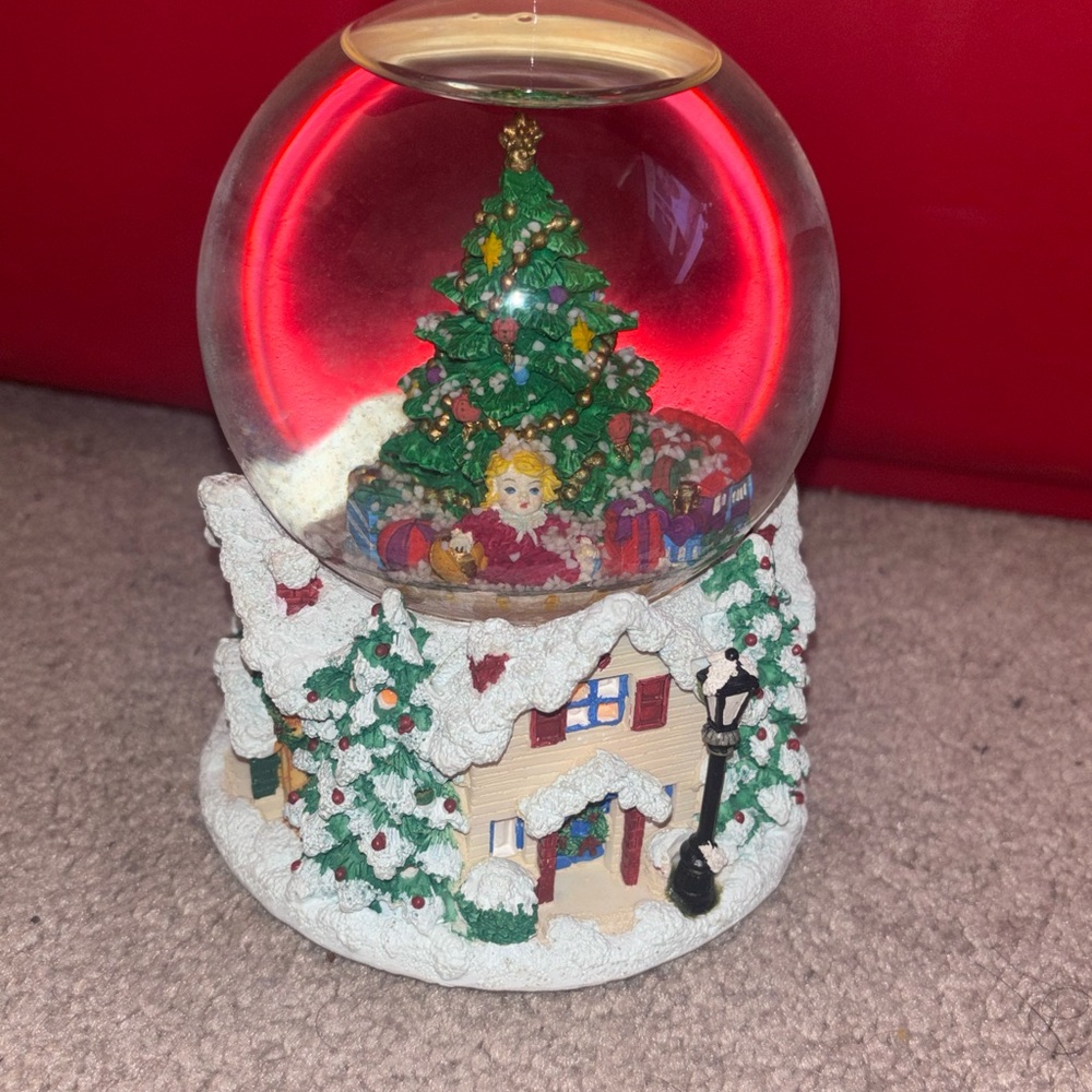 Festive Snow Globe with Christmas Tree and House